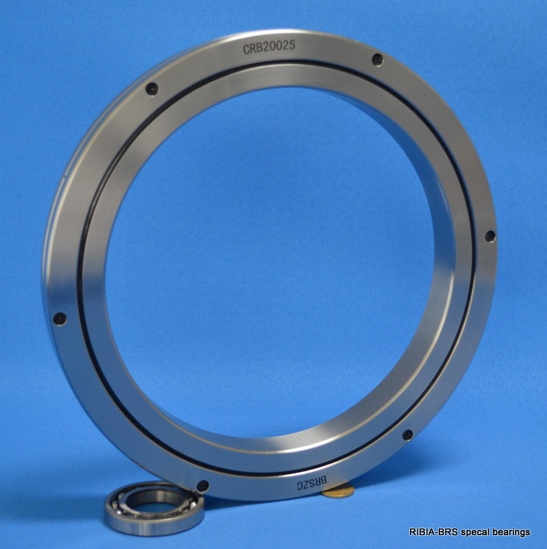 CRBC25025 crossed roller bearings 