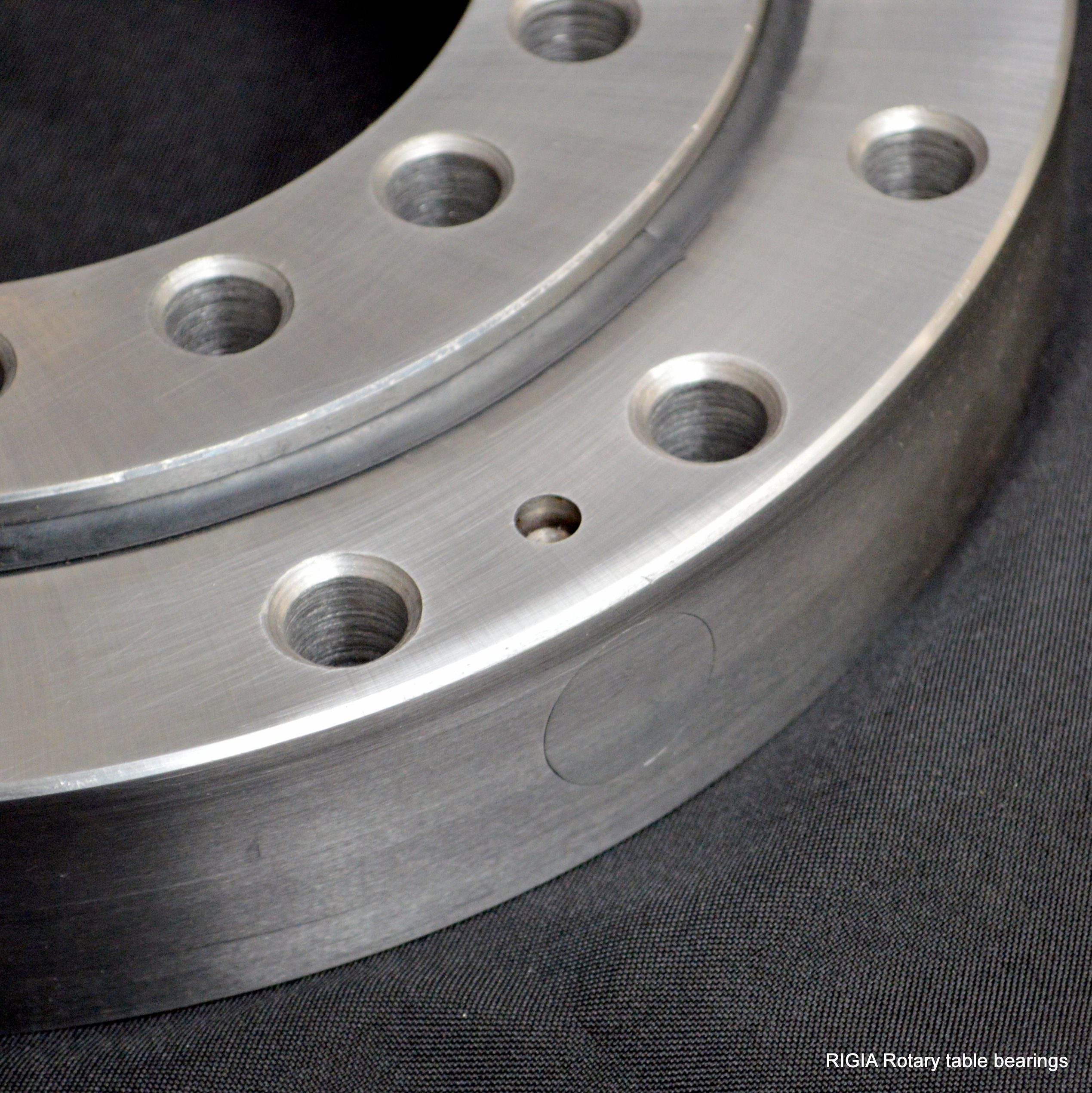 Slewing ring details(Rotary table bearings,Kaydon MTO145)