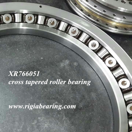 Vertical boring mills cross taper rollers bearing XR766051